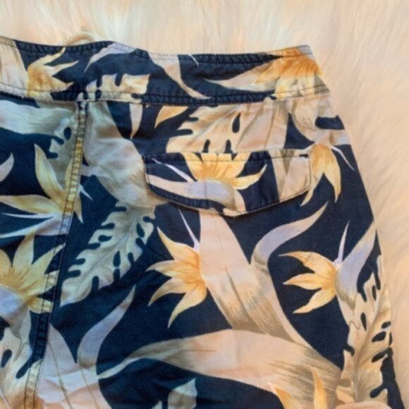 Nautica Swim Trunks Navy Blue Yellow Floral - Picture 7 of 7